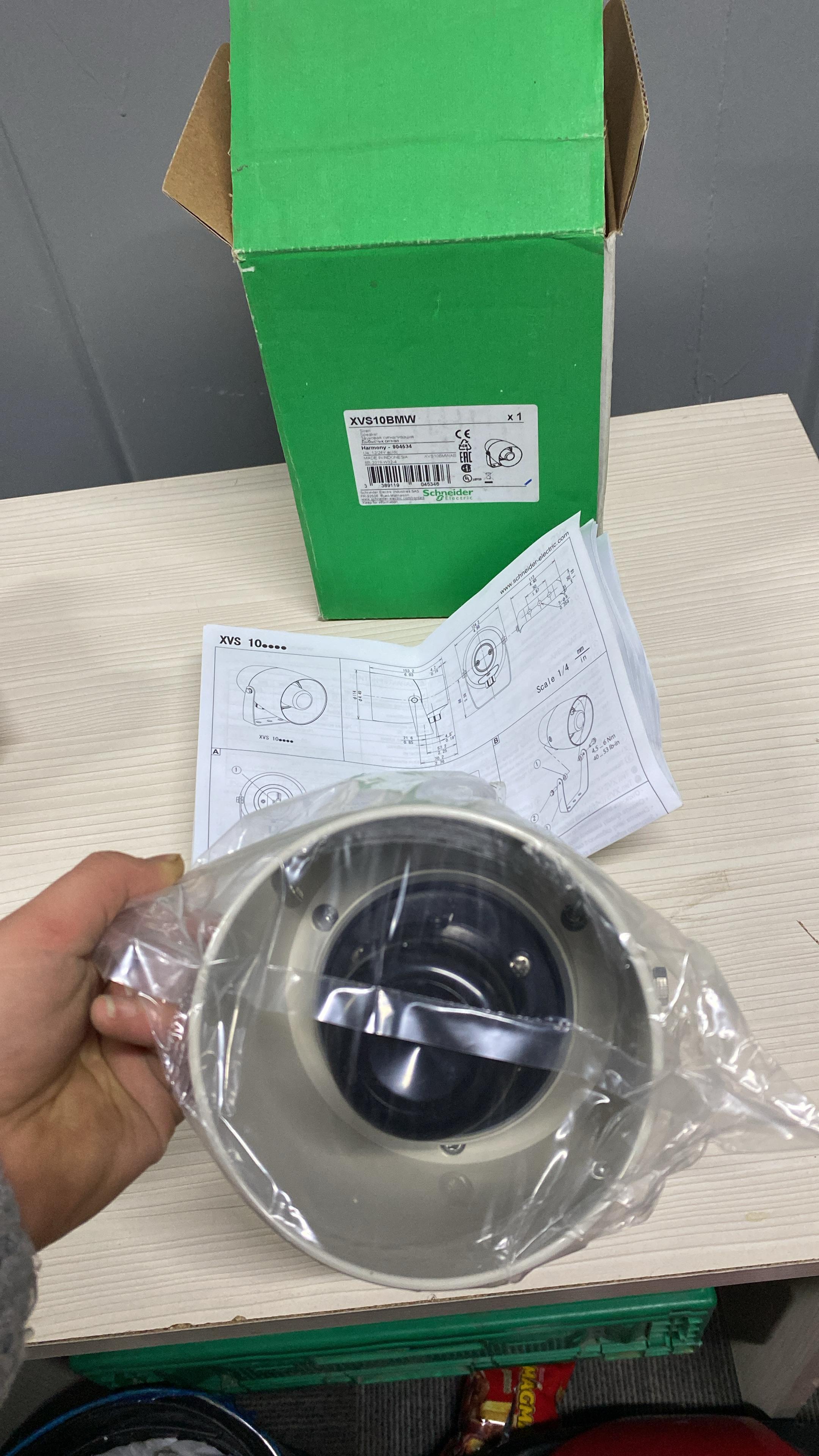XVS10BMW Schneider Çok Sesli Siren 12/24V 2 Ton