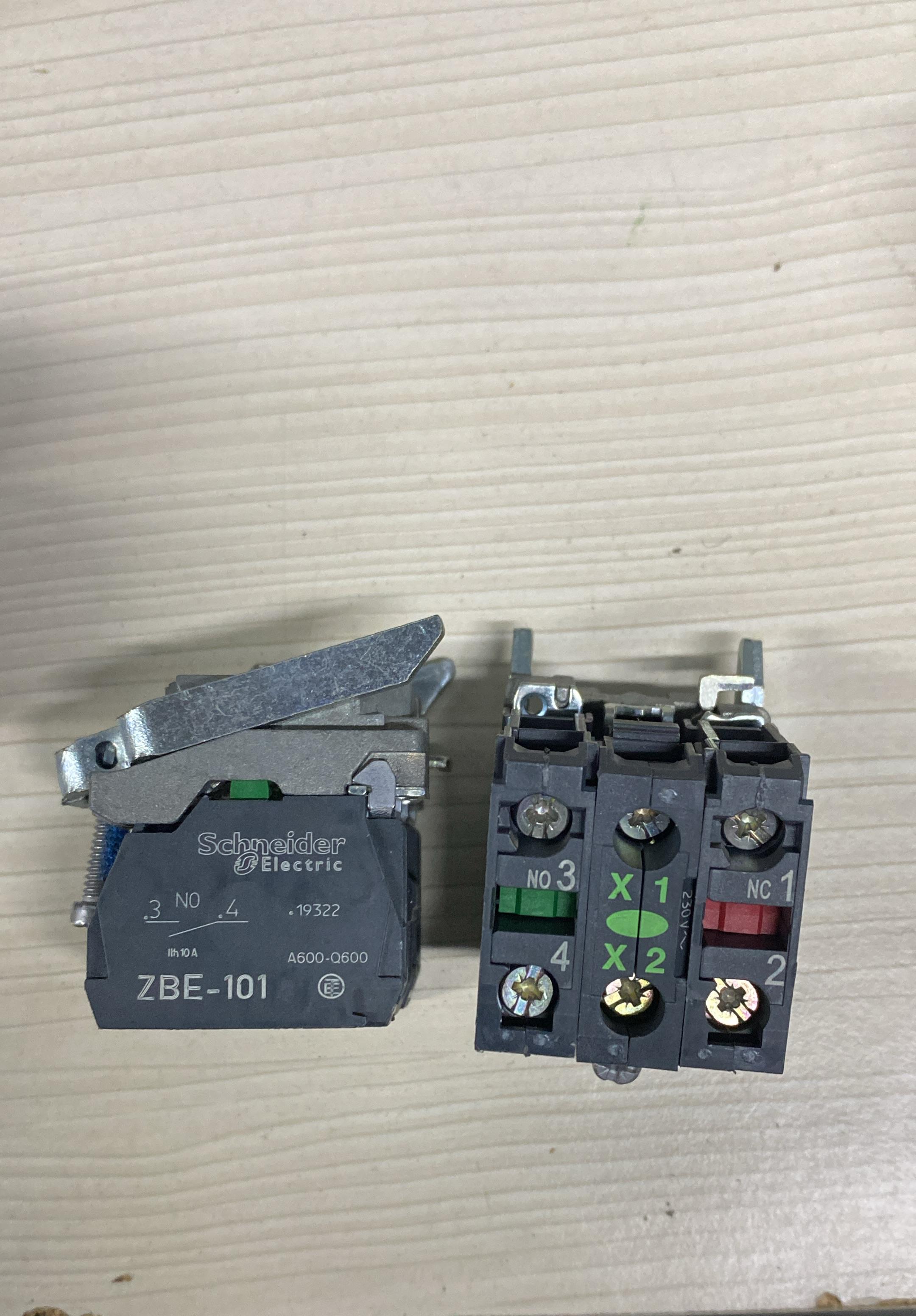 Schneider Ø22 mm Butonlar için Kontak Bloğu, 1NA Vida Bağlantılı